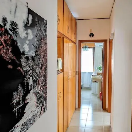 Apartment Da Nonna Gina - In Centro Con Parcheggio Gratuito